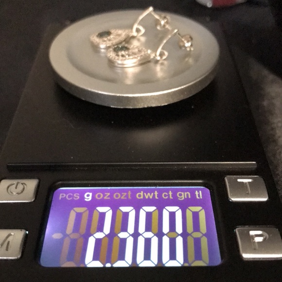 Earrings - 10k WG - Blue and White Diamond - Picture 8 of 9